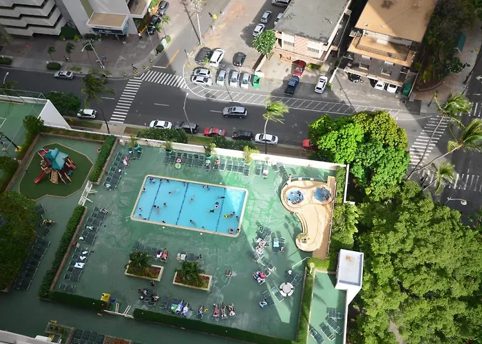 Romantic Waikiki Banyan 2513 With Ocean And Diamond Head Views And Free Parking! Honolulu